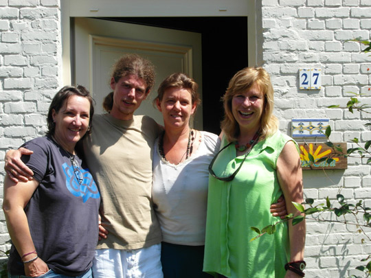 Peggy Dylan, Cindy Bond (Sundoor Staff), Griet Heylen (Anam Cara) and Roel Crabbe (Anam Cara)